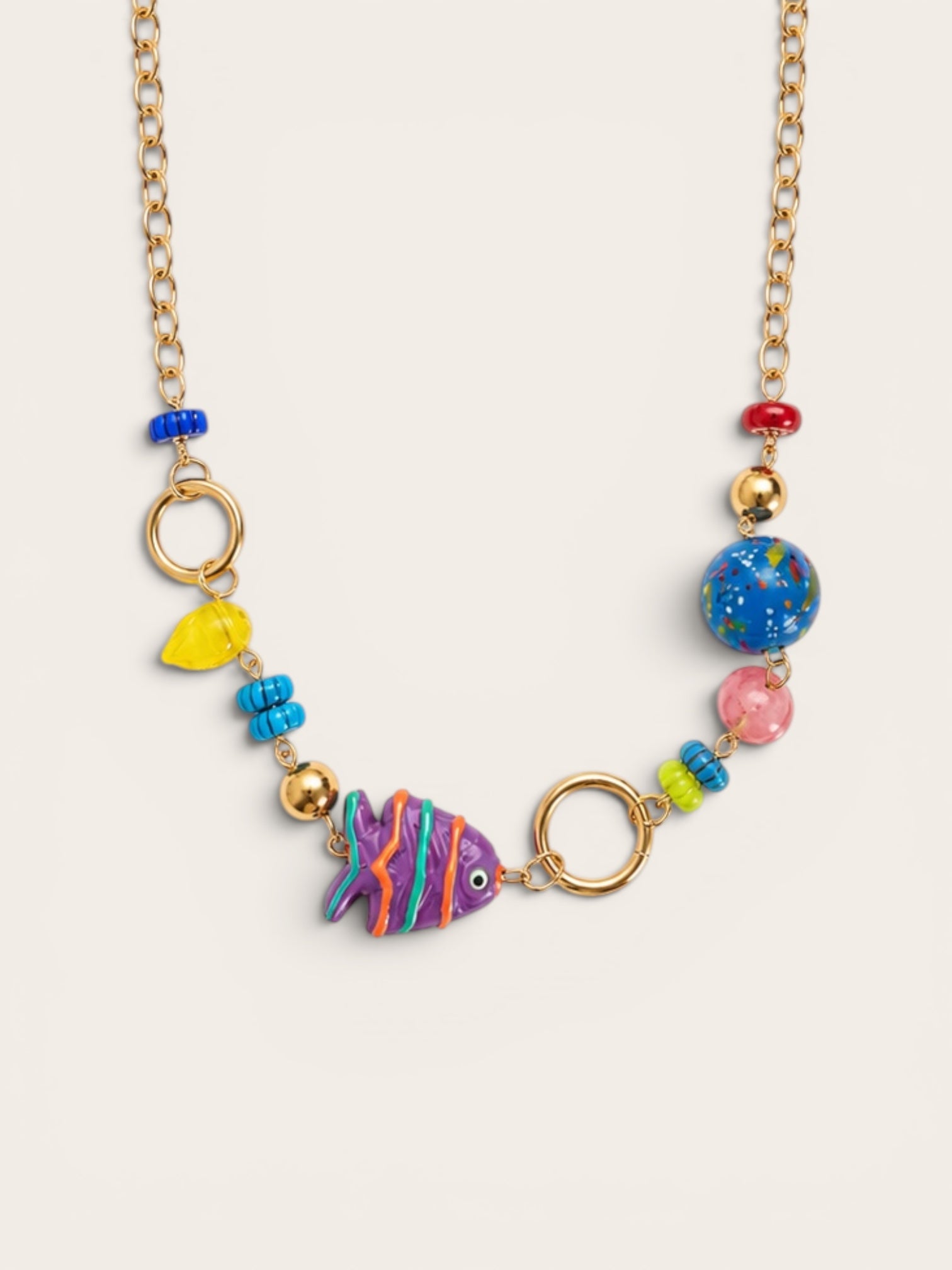 Collar World Fish