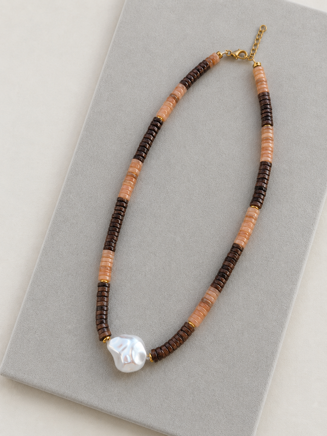 COLLAR DE PERLA BARROCA