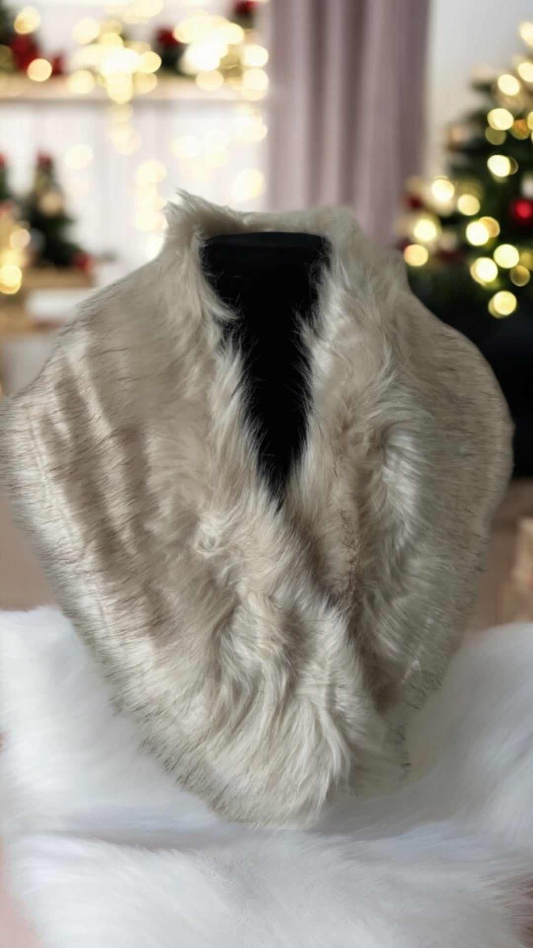 CUELLO PELO SINTÉTICO - NEGRO