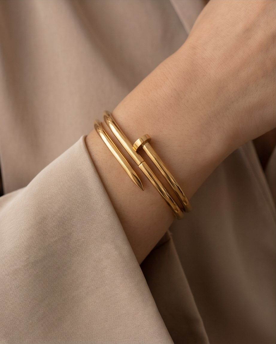 Pulsera Rígida Triple Clavo
