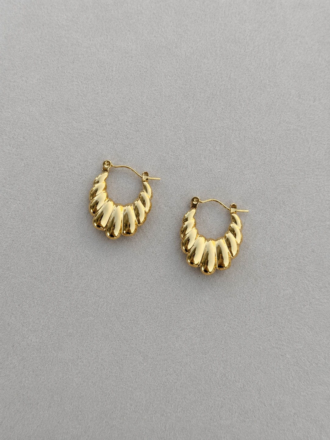 PENDIENTES AROS ONDULADOS