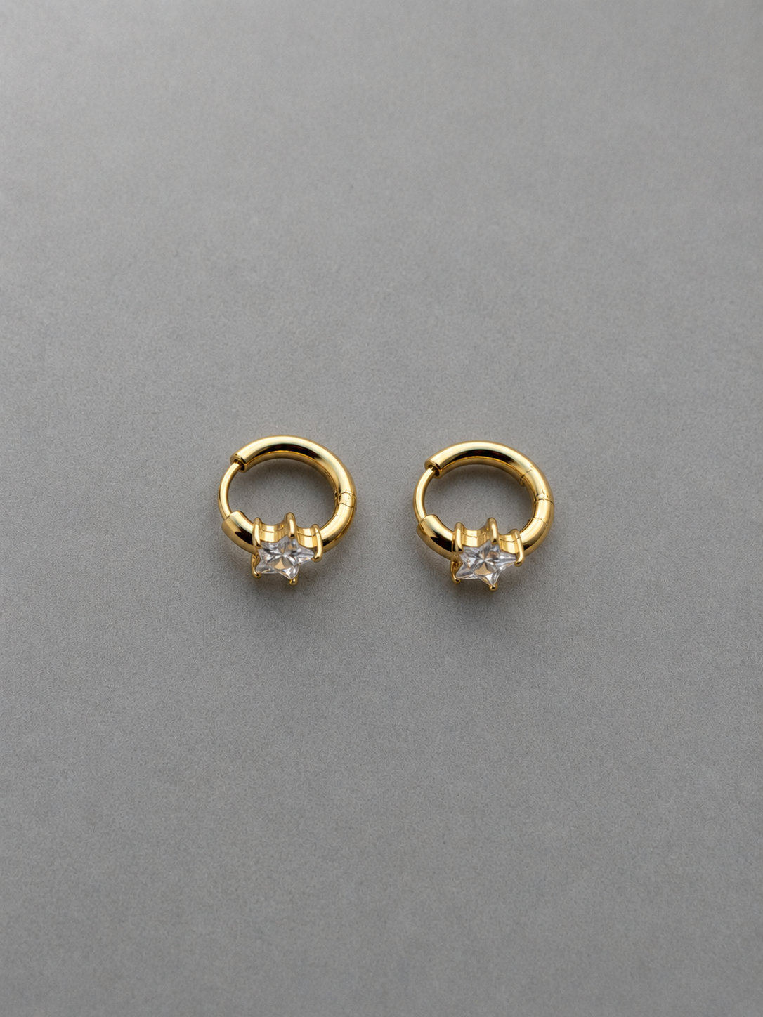 PENDIENTES AROS CON ESTRELLA