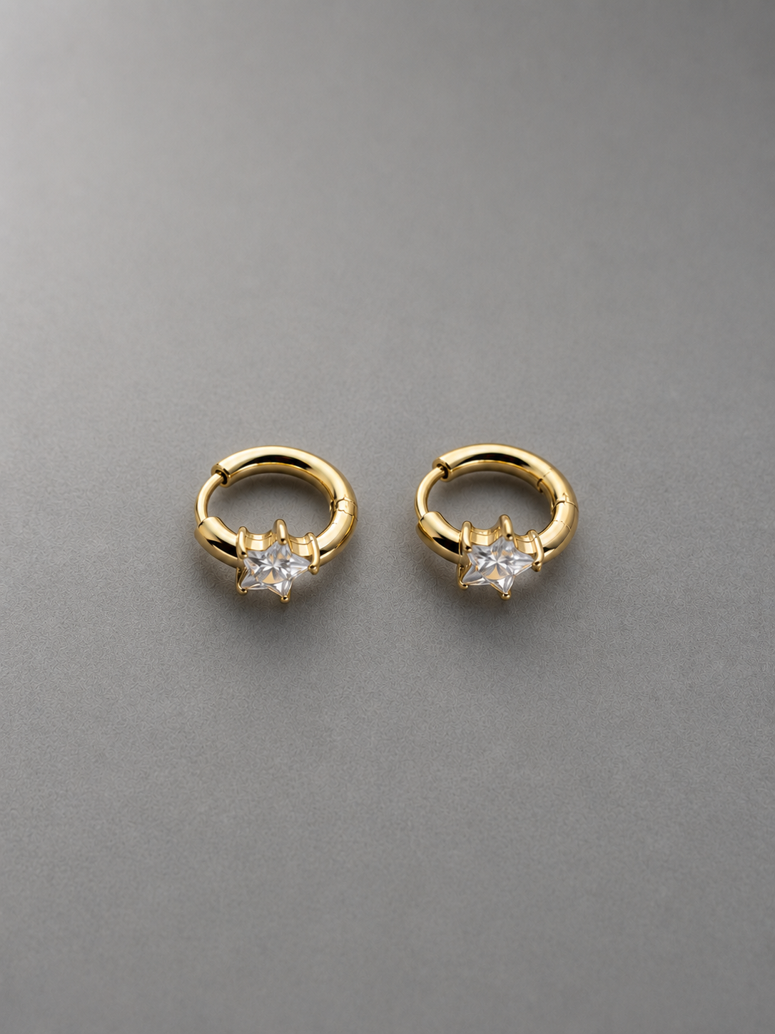 PENDIENTES AROS CON ESTRELLA